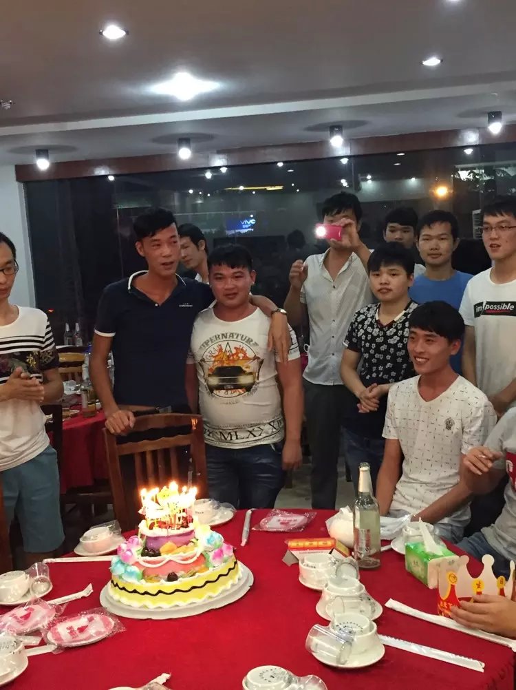 通豪触摸显现屏厂家诞辰会